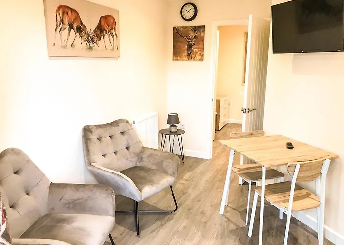 Deers Leap, A Modern New Personal Double Bedroom Holiday Let In The Forest Of Dean