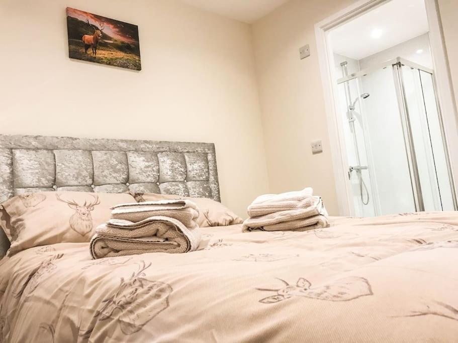 Deers Leap, A Modern New Personal Double Bedroom Let In The Forest Of Dean *